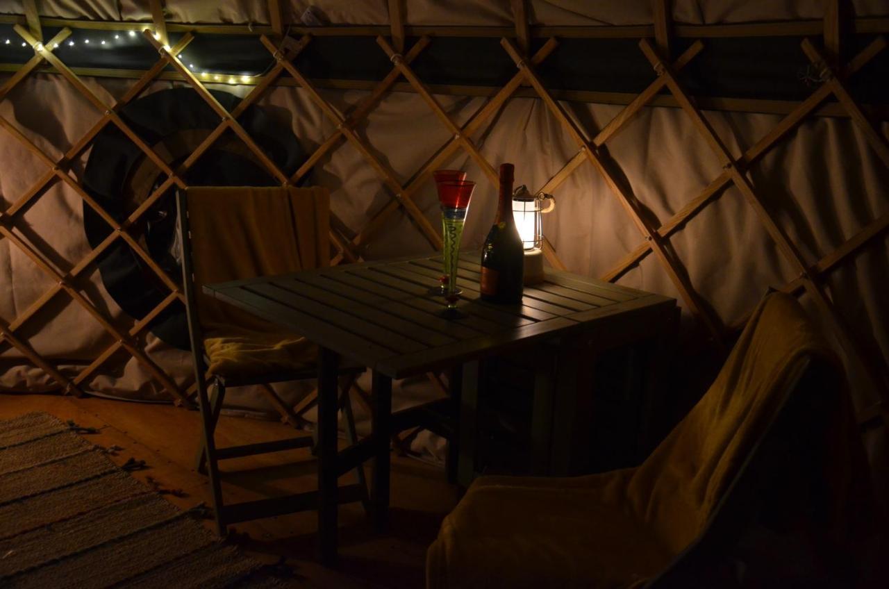 Stamford Meadows Glamping With Private Hot Tubs Hotel Ngoại thất bức ảnh