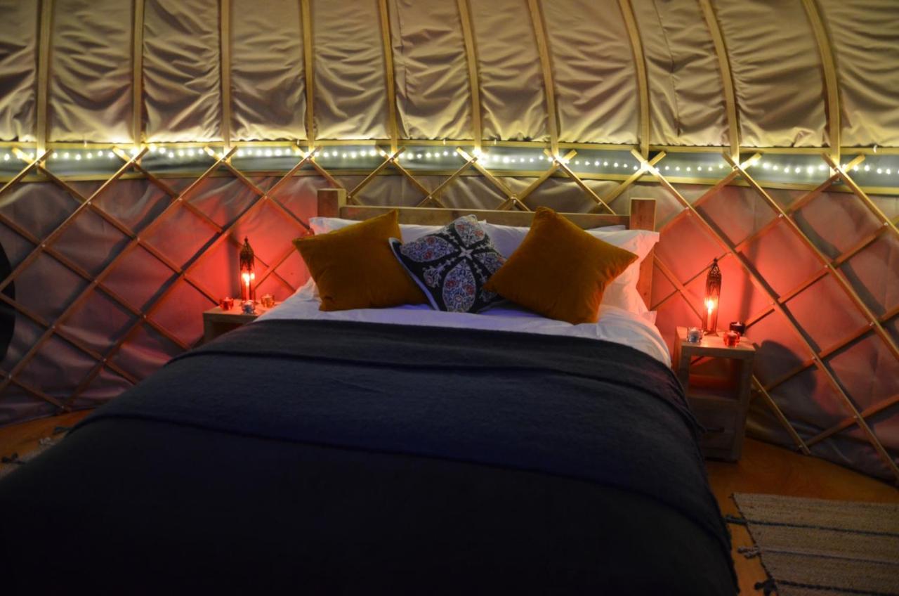 Stamford Meadows Glamping With Private Hot Tubs Hotel Ngoại thất bức ảnh