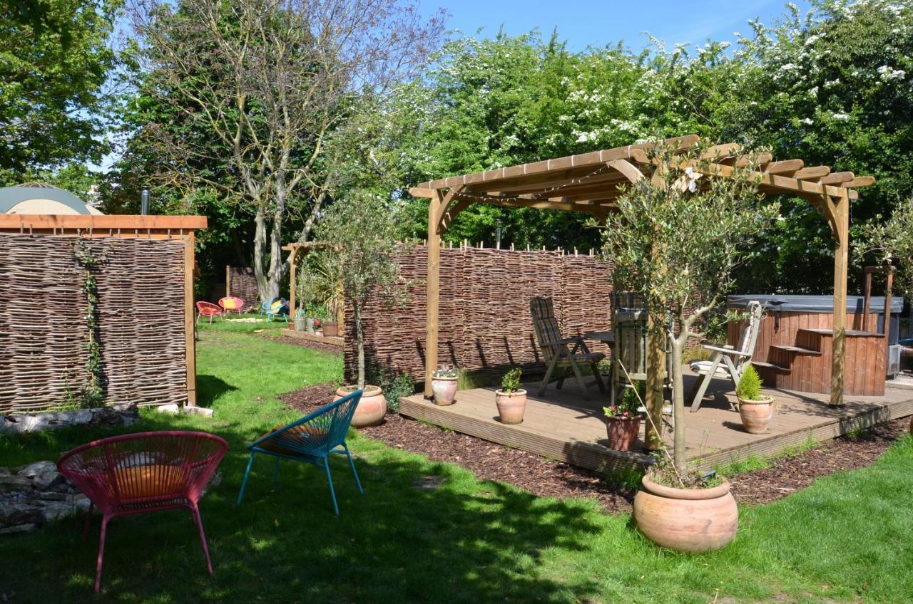 Stamford Meadows Glamping With Private Hot Tubs Hotel Ngoại thất bức ảnh