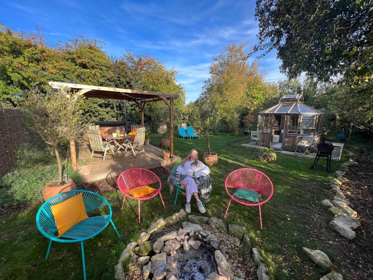 Stamford Meadows Glamping With Private Hot Tubs Hotel Ngoại thất bức ảnh