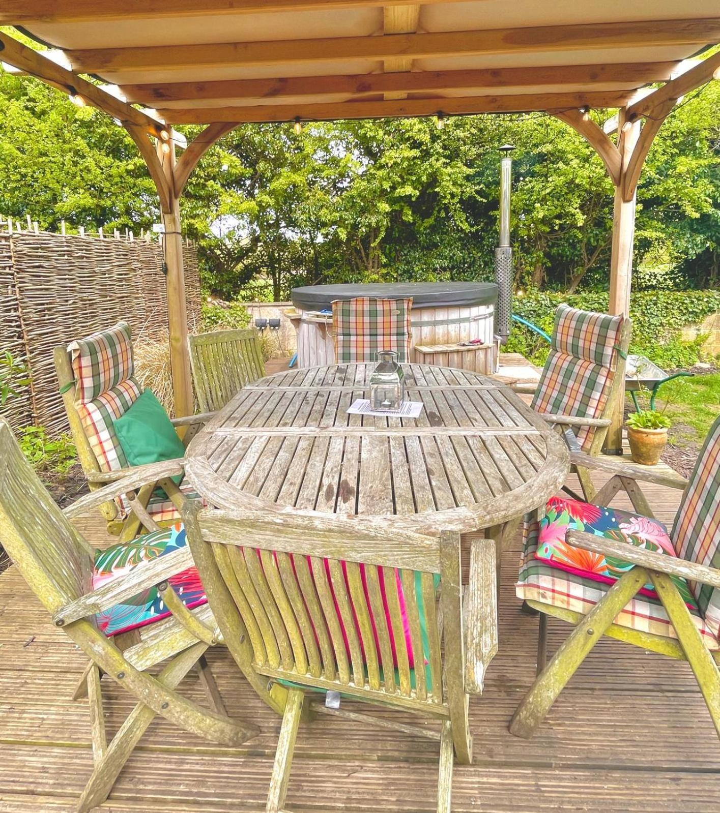 Stamford Meadows Glamping With Private Hot Tubs Hotel Ngoại thất bức ảnh